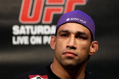  DIVULGAÇÃO 2014 - O gaúcho Fabricio Werdum entrou para a história como sendo o 12º brasileiro a conquistar o Cinturão do UFC. Ele é o terceiro brazuca que se tornou campeão interino, juntando-se, na história, a Minotauro e Renan Barão.Fabrício Werdum is a Brazilian mixed martial artist and the current Interim UFC Heavyweight Champion. He is also a two-time Brazilian jiu-jitsu world champion, a two-time Abu Dhabi Combat Club World Heavyweight Champion and European jiu-jitsu champion. He holds black belts in Brazilian jiu-jitsu, Judo, and Muay Thai. Werdum has competed in PRIDE, the UFC, Strikeforce, and Jungle Fight. (Foto: UFC/Divulgação, ESPORTES)