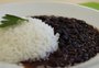Saiba a maneira correta de higienizar o feijão e o arroz