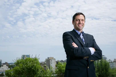  PORTO ALEGRE, RS, BRASIL - 17/10/2017 - Empresário e cientista político Luiz Philippe de Orleans e Bragança,  vem a Porto Alegre para lançar o livro, "Por que o Brasil é um País Atrasado? ".  (Andréa Graiz/Agência RBS)Indexador: Andrea Graiz