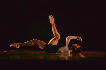 O canelense Márcio Moura, de 15 anos, conquistou uma vaga na escola Opus Ballet, de Firenze, na Itália.