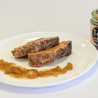 Filé mignon suíno com chutney de pêssego 