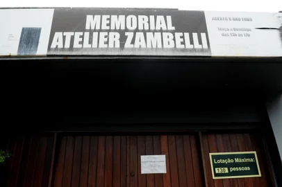  CAXIAS DO SUL, RS, BRASIL, 27/10/2017. Memorial Atelier Zambelli está fechado desde agosto, com um aviso de reabertura para o início de outubro. Contudo, o prefeito Daniel Guerra (PRB) teria pedido a desocupação do espaço, como parte da política de desocupação de prédios públicos. (Diogo Sallaberry/Agência RBS)