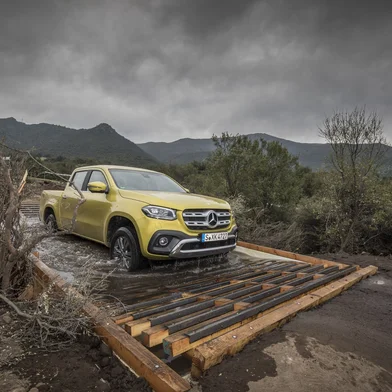 Mercedes Classe X - 250