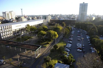  CAXIAS DO SUL, RS, BRASIL, 19/07/2012. Câmara de Vereadores quer autorizar propaganda eleitoral no estacionamento compartilhado com a prefeitura, mas Ministério Público Eleitoral promete avaliar se permitirá. (Juan Barbosa/Pioneiro)