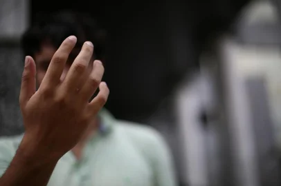  

PORTO ALEGRE, RS, BRASIL - Aldrio da Silva, aluno que já cursou 07 semestres de Medicina está afastado da Universidade sob acusação de ter fraudado as cotas raciais.
