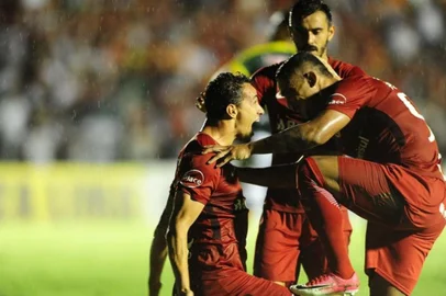 

LUCAS DO RIO VERDE, MT, BRASIL - 06/11/2017 - Luverdense enfrenta o Inter em Lucas do Rio Verde no Mato Grosso. (Ricardo Duarte/S.C Internacional)