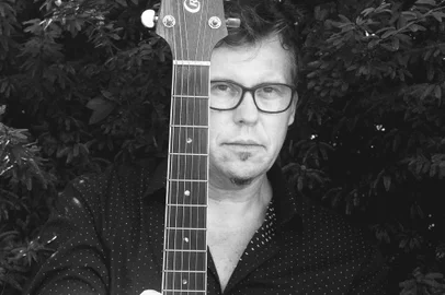 Músico caxiense Guto Agostini faz show nesta quinta-feira, na Casa da Cultura, em Caxias do Sul. Ele apresenta o show Janelas Frente Sul