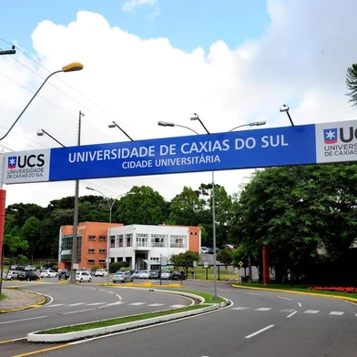  CAXIAS DO SUL, RS, BRASIL (02/02/2017) UCS 50 Anos. Temática do Pioneiro registra o ambiente em que se localiza a Universidade de caxias do Sul. (Roni Rigon/Pioneiro)
