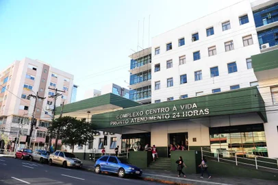  CAXIAS DO SUL, RS, BRASIL, 13/11/2017. Prefeitura de Caxias do Sul garante novo Postão com recursos próprios. Administração não detalha, porém, de onde sairá a verba. Custo da Upa Zona Norte, também com gestão compartilhada, é de R$ 1,8 milhão por mês. Na foto, Complexo Centro à Vida - Pronto Atendimento 24 Horas (Postão 24H). (Porthus Junior/Agência RBS)