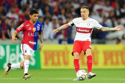 Inter enfrenta o Paraná na Arena da Baixada pela 28ª rodada da Série B do Brasileirão. Na foto, DAlessandro. (Foto: Ricardo Duarte/Inter, Divulgação)