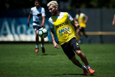 Lucas Lima; Santos
