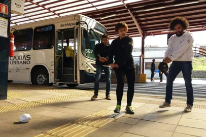 Cia. Municipal de Dança de Caxias apresenta-se na EPI Floresta