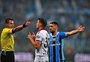 Edilson reclama de pênalti não marcado pelo árbitro: "Não quis se comprometer"