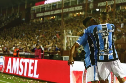  

LANÚS, ARGENTINA - 29/11/2017 - O Grêmio enfrenta o Lanús pela segunda partida da final da Libertadores de 2017. Em Porto Alegre, o time de Renato Portaluppi venceu por 1x0. (Félix Zucco/Agência RBS)
Indexador: Felix Zucco