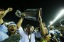  

Jogadores e comissão técnica comemoram o tricampeonato da Libertadores da América em Lanús, Argentina, na madrugada dessa quinta-feira (30).
Indexador: Felix Zucco