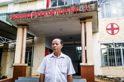 MALARIA-IVES-ART-NSPR-112817

Dr. Do Kim Giang, a medical official who said it is impossible to eradicate malaria in the area, in Bu Gia Map, Vietnam, Oct. 6, 2017. A strain of malaria resistant to two drugs, including artemisinin, which was once seen as a miracle cure, is spreading in Vietnam, and experts fear that it could reach Africa. (Quinn Ryan Mattingly/The new York Times)

Editoria: I
Local: BU GIA MAP
Indexador: QUINN RYAN MATTINGLY
Fonte: NYTNS
Fotógrafo: STR