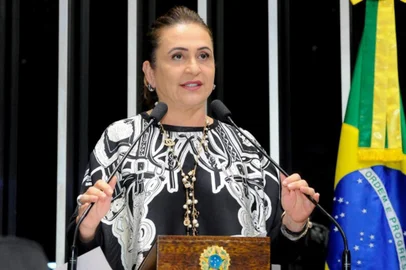 Em manifestação na tribuna, senadora Kátia Abreu  critou a cúpula do PMDB, que a expulsou