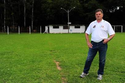  CAXIAS DO SUL, RS, BRASIL, 16/11/2017 - Amadores Futebol Clube com Pedro Pistorello, dirigente do Esporte Clube São Cristóvão, da 4ª Légua. (Marcelo Casagrande/Agência RBS)
