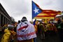  

A man waves a Catalan Estelada flag during a pro-independence demonstration on December 7, 2017 in Brussels.
Organised by pro-independence civil society organisations, protestors planned to march across Brussels calling for more democratic elections in Europe, as deposed Catalan leader Carles Puigdemont said on December 6 that he will stay in Belgium for now despite Spain dropping European arrest warrants against him and four former ministers. / AFP PHOTO / EMMANUEL DUNAND

Editoria: WAR
Local: Brussels
Indexador: EMMANUEL DUNAND
Secao: demonstration
Fonte: AFP
Fotógrafo: STF