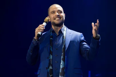 fotos de divulgação do DVD Alma Brasileira, de Diogo Nogueira