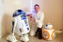  CAXIAS DO SUL, RS, BRASIL, 01/12/2017. Airton Nora, 52 anos, é fã da franquia Star Wars. Ele projetou e construiu dois robôs, os dróides BB8 e R2-D2. (Diogo Sallaberry/Agência RBS)