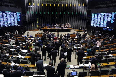  Ordem do dia para discussão e votação de diversos projetos Data: 06/12/2017Indexador: LUIS MACEDO