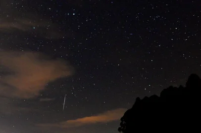  Chuva de meteoros em o Fund
