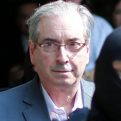  Brazils former President of the Chamber of Deputies Eduardo Cunha, arrives at the Forensic Medicine Institute in Curitiba, on October 20, 2016. Brazilian police on Wednesday arrested Eduardo Cunha, the driving force behind former president Dilma Rousseffs impeachment, in a new escalation of a corruption probe shaking Latin Americas biggest country.Heuler Andrey / AFPEditoria: CLJLocal: CuritibaIndexador: HEULER ANDREYSecao: justice and rightsFonte: AFPFotógrafo: STR
