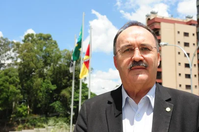  CAXIAS DO SUL, RS, BRASIL (15/12/2017). Entrevista da Segunda. Política 2017. NA FOTO, DEPUTADO FEDERAL MAURO PEREIRA. (Roni Rigon/Pioneiro).