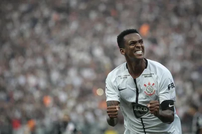 Corinthians e Vasco pelo campeonato brasileiro série ASP - BRASILEIRÃO/CORINTHIANS X VASCO - ESPORTES - Jo, do Corinthians, comemora gol   durante a partida entre Corinthians x   Vasco, válida pela 24a. rodada do   Brasileirão, na Arena Corinthians, em   São Paulo na tarde deste domingo, dia   17.   17/09/2017 - Foto: ALE FRATA/CÓDIGO19/ESTADÃO CONTEÚDOEditoria: ESPORTESLocal: SÃO PAULOIndexador: ALE FRATAFotógrafo: CÓDIGO19