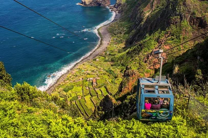 Ilha da Madeira, PortugalRocha do Navio, Santana