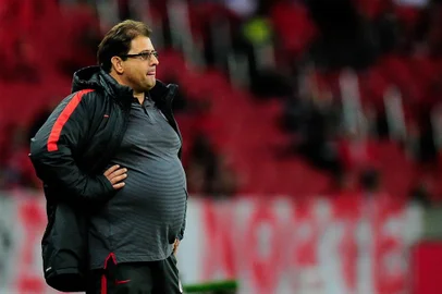  PORTO ALEGRE, RS, BRASIL - 10/06/2017 : Inter bate o Náutico e conquista 1ª vitória no Beira-Rio pela Série B. Na foto: treinador Guto Ferreira. (FOTO: BRUNO ALENCASTRO/AGÊNCIA RBS)