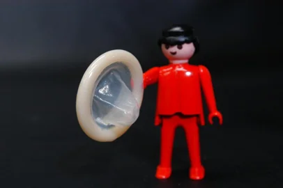 camisinha para proteção contra a AIDS