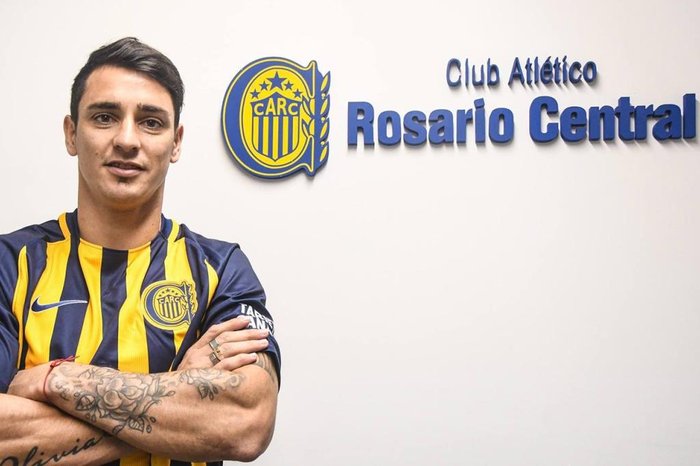 Em busca do 9: Renato avalia centroavante argentino destaque da Libertadores