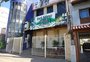 Forro de restaurante desaba durante horário de almoço e deixa quatro feridos em Esteio