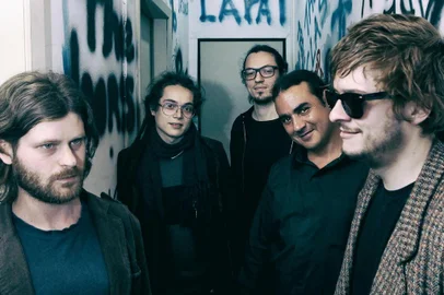 Banda Kula Jazz fotografada no estudio Toca, em Porto Alegre.