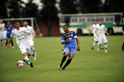  FARROUPILHA, RS, BRASIL, 10/01/2018 - Amistoso entre Juventude x Cruzeiro. Partida realizada as 17 horas, no Estádio das Castanheiras, em Farroupilha. (Marcelo Casagrande/Agência RBS)