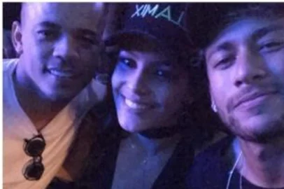 Neymar Jr. posta foto ao lado de Emilly Araújo e Jô Amâncio e entrega: meu casal