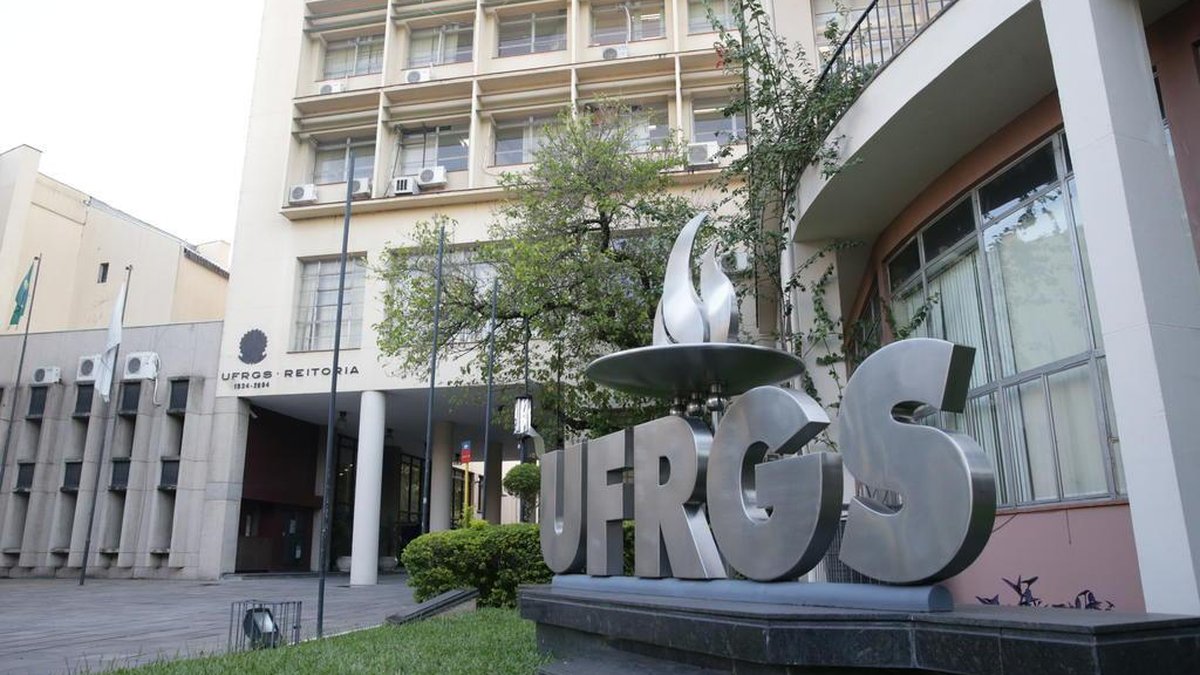 UFRGS desligará 195 candidatos