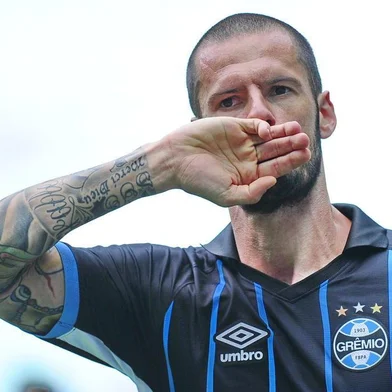  PORTO ALEGRE, RS, BRASIL, 20-11-2016. Grêmio enfrenta o América pela 36ª Rodada do  Brasileirão na Arena do Grêmio. Zagueiro Fred. (LAURO ALVES/AGÊNCIA RBS)