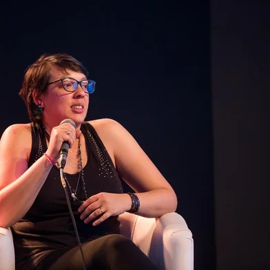  PORTO ALEGRE, RS, BRASIL, 11/11/2017 : Debate sobre literatura LGBT na Feira do Livro de Porto Alegre. Com Samir Machado, Nanni Rios e Natália Borges Polesso. (Omar Freitas/Agência RBS)Indexador: Omar Freitas
