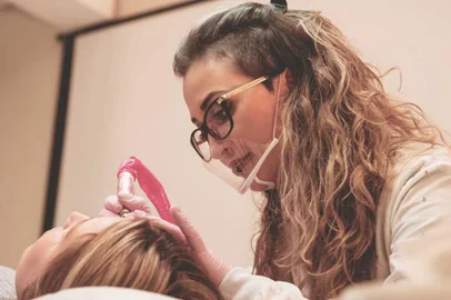Especialista em Micropigmentação Andréia Ferreira