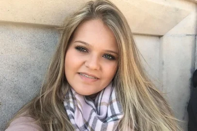 Uma dessas estudantes é Nicole Pietra Ribeiro, 17 anos, que busca uma vaga em Medicina. Ela participou do Enem pela segunda vez no ano passado ¿ na primeira, em 2015, fez o exame como treineira, enquanto ainda estava cursando o Ensino Médio. 