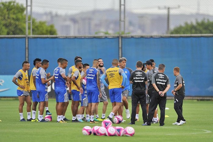 Grêmio confirma jogo-treino e disputará duas partidas no mesmo dia