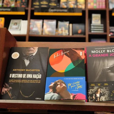  CAXIAS DO SUL, RS, BRASIL (24/01/2018). Literatura Cinematográfica. Reportagem aborda livros que inspiraram  filmes indicados pelo Oscar. Livraria Saraiva. (Roni Rigon/Pioneio).