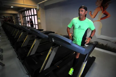 CAXIAS DO SUL, RS, BRASIL 23/01/2018Paulo Neri aos 61 anos  vai correr 81km na Travessia Torres-Tramandaí no dia 27.(Felipe Nyland/Agência RBS)