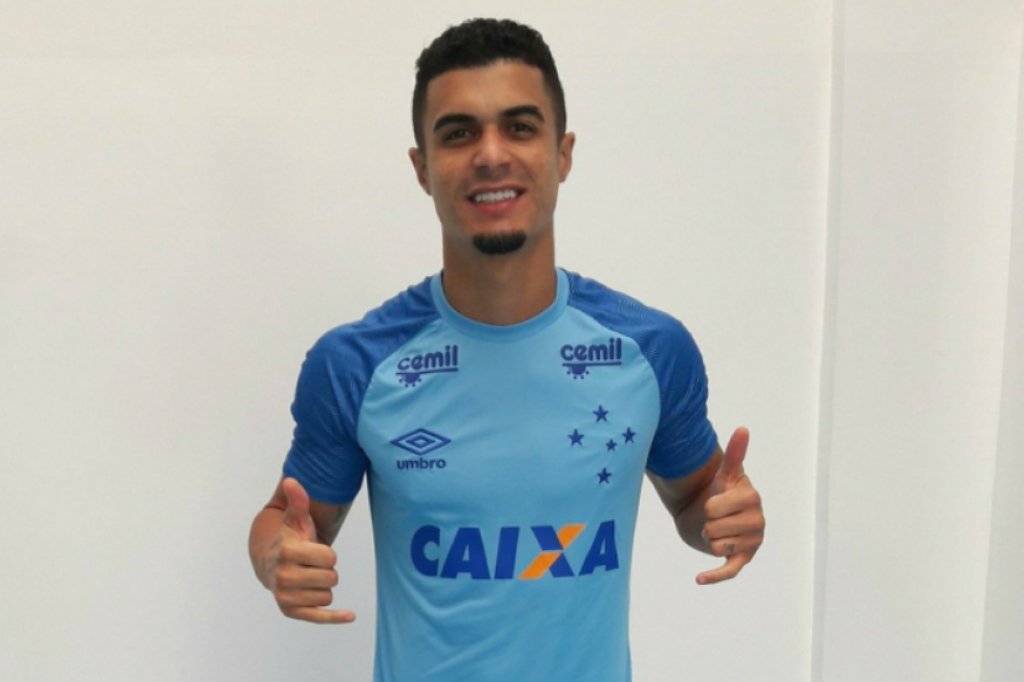 novo uniforme branco do cruzeiro