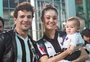 FOTO: Sophie Charlotte e Daniel de Oliveira levam filho para conhecer país de origem da atriz