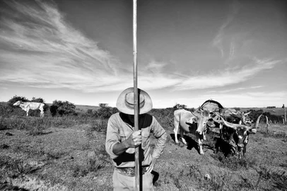  RS, BRASIL, 02-02-2018. Fotógrafo de ZH, Tadeu Vilani, expõe suas fotos Pampa Gaúcho, da série Olhos de Pampa, em Portugal. Carreteiro - São Gabriel (TADEU VILANI/DIVULGAÇÃO)