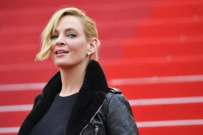  (FILES) In this file photo taken on May 18, 2017 US actress and President of the Un Certain Regard jury Uma Thurman arrives for the screening of the film Barbara at the 70th edition of the Cannes Film Festival in Cannes, southern France. Actress Uma Thurman, who is indelibly linked to Harvey Weinsteins Miramax studio thanks to her iconic roles in Pulp Fiction and Kill Bill, has broken her silence about the disgraced Hollywood mogul, accusing him of attacking her and threatening her career.Dozens of Hollywood women -– including Ashley Judd, Gwyneth Paltrow, Kate Beckinsale and Salma Hayek -- have accused Weinstein of acts ranging from sexual assault to rape.Thurman, 47, told The New York Times in an interview published February 3, 2018 of two incidents in London that took place after the release of 1994s Pulp Fiction. / AFP PHOTO / LOIC VENANCEEditoria: ACELocal: CannesIndexador: LOIC VENANCESecao: cinemaFonte: AFPFotógrafo: STF